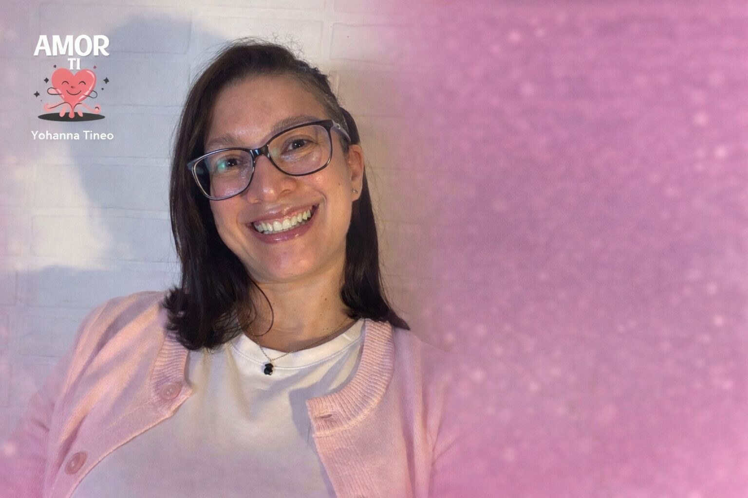 Yohanna Tineo, creadora y presentadora de Amor Ti Podcast